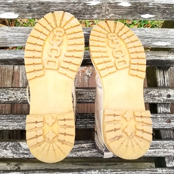 Womans Vegan Leather Beige Long Boots. Tick-Tock Design. Sz 37=6.5 - Picture 11 of 13